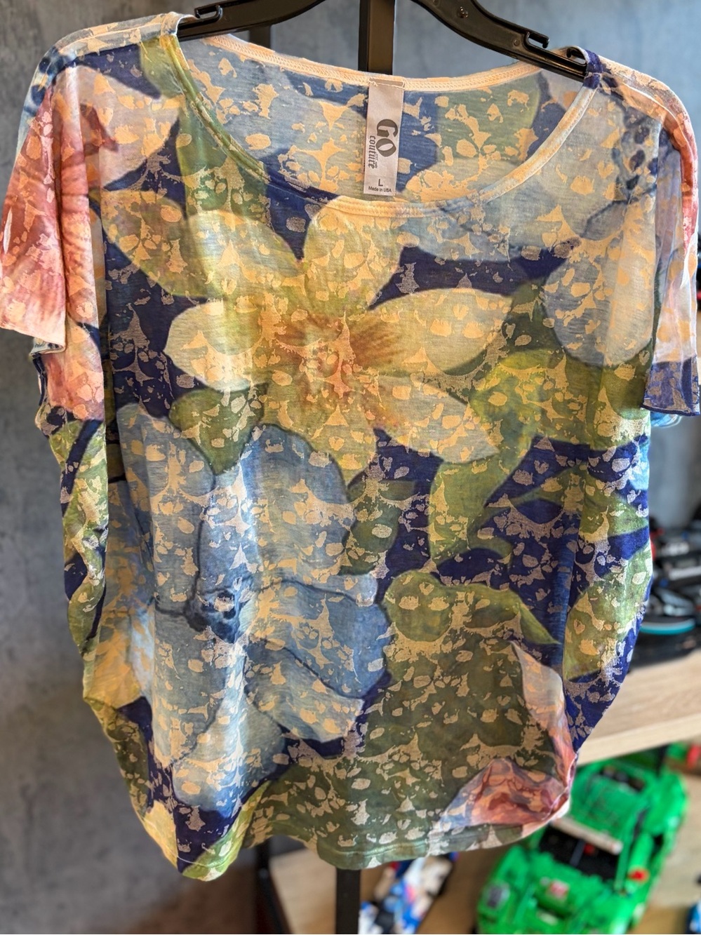 Go Couture Multicolor Floral Short Sleeve Tee